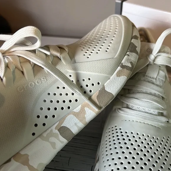 Crocs Literide Sneakers - Picture 4 of 6